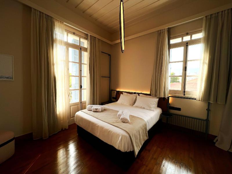 Heart Hotel image