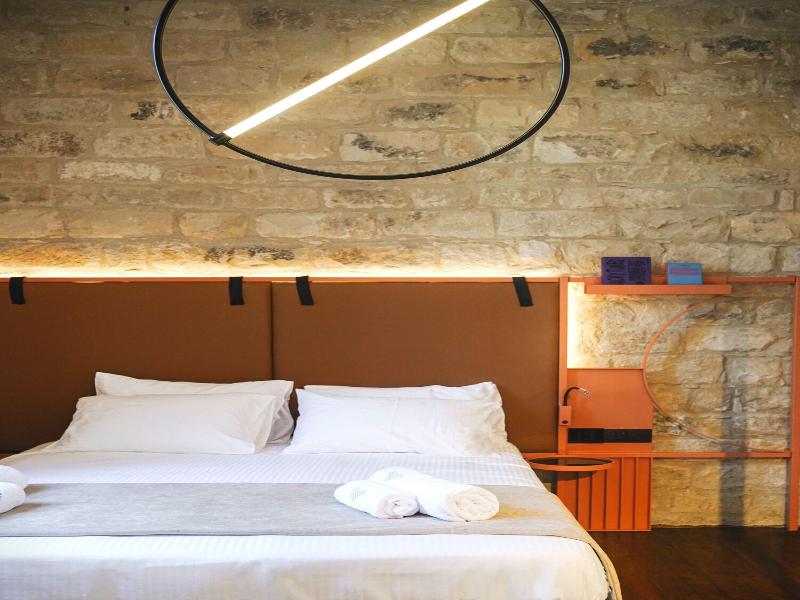 Heart Hotel image