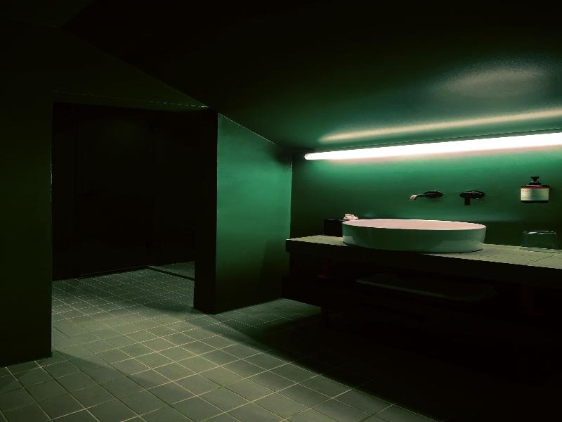 Heart Hotel image