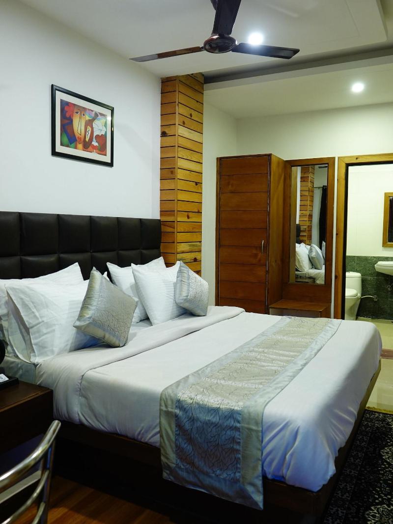 Rubystone Mussoorie A Leisure Resort image