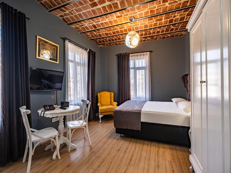 Galata 1875 Suites image