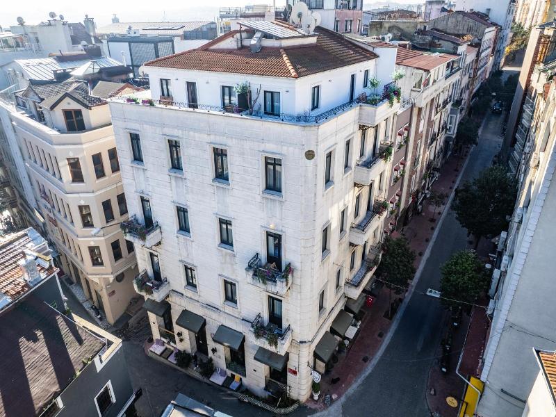 Galata 1875 Suites image