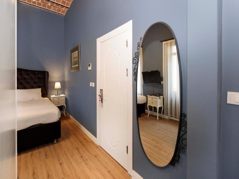 Galata 1875 Suites image