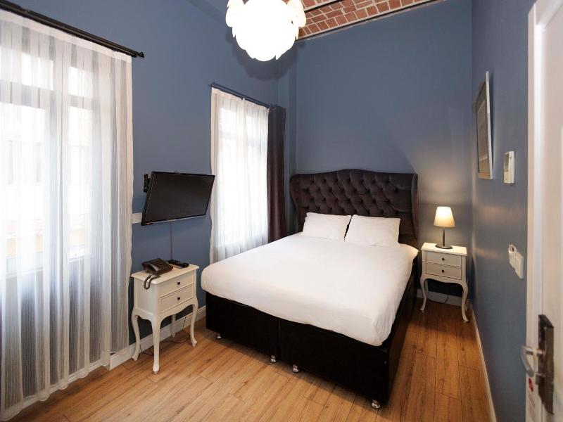 Galata 1875 Suites image