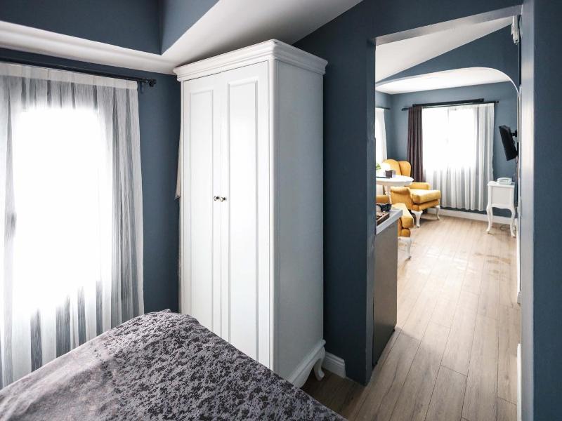 Galata 1875 Suites image