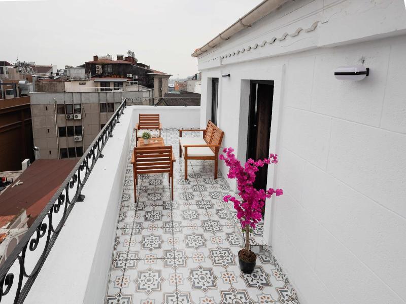 Galata 1875 Suites image