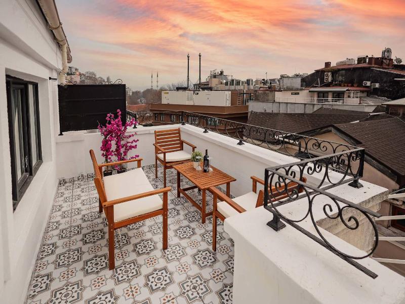 Galata 1875 Suites image