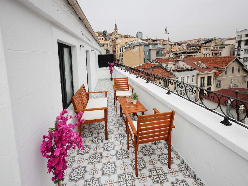 Galata 1875 Suites image