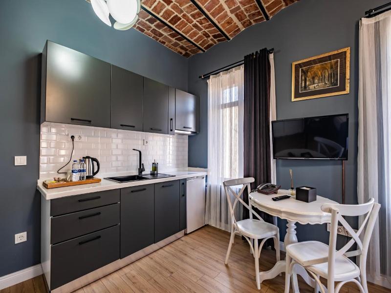 Galata 1875 Suites image