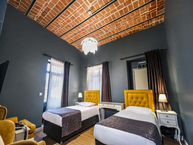 Galata 1875 Suites image