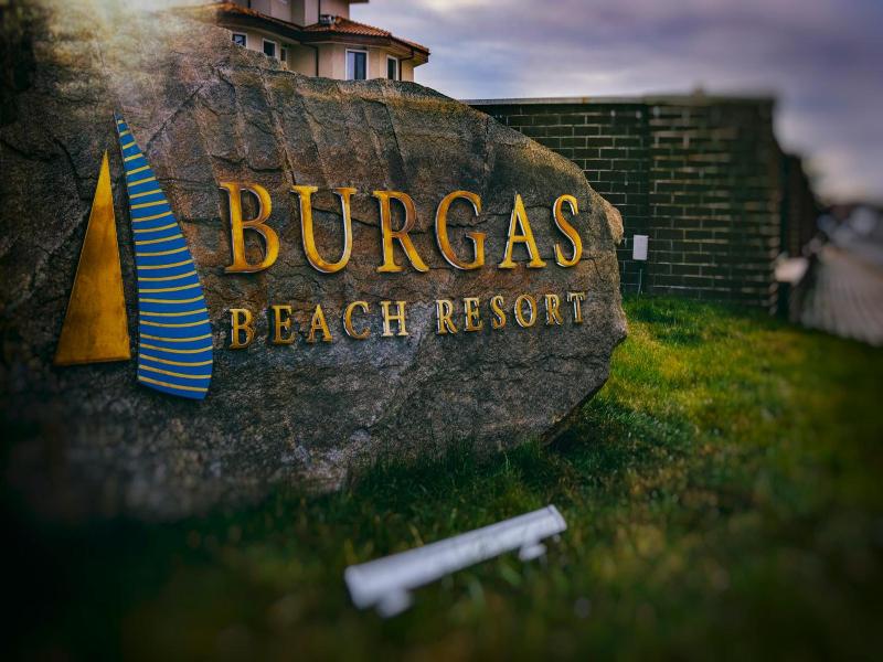 Burgas Beach Resort Apartments image