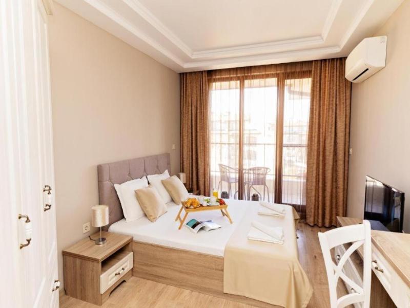 Burgas Beach Resort Apartments image