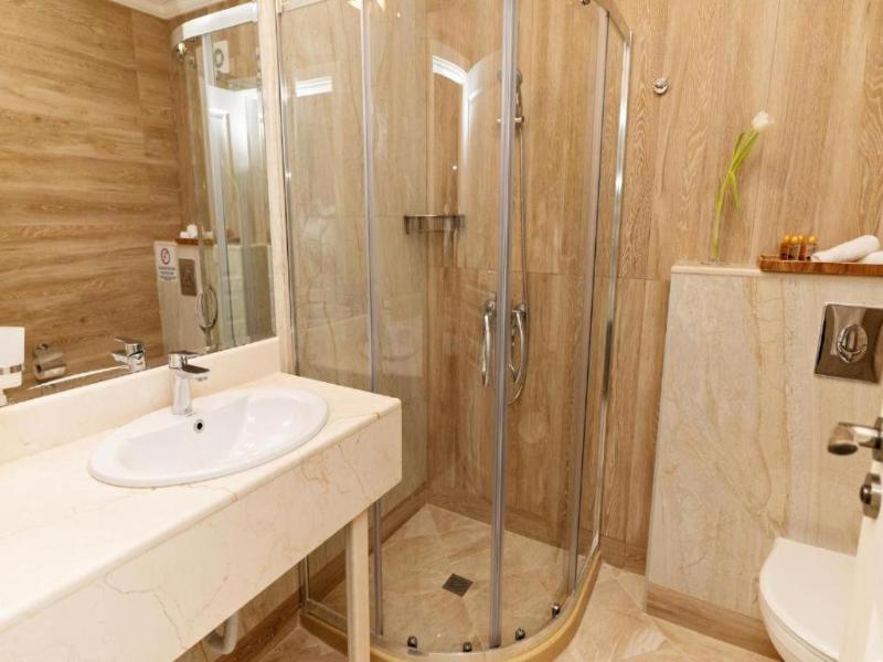 Burgas Beach Resort Apartments image