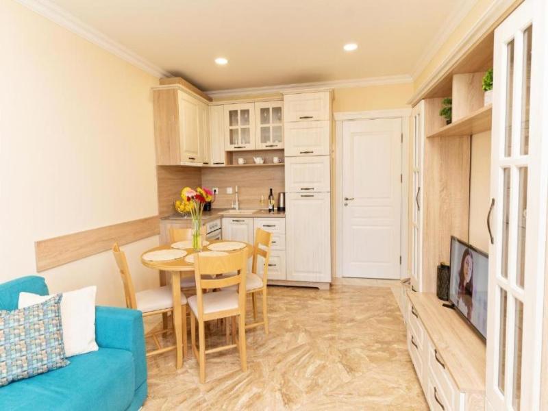 Burgas Beach Resort Apartments image