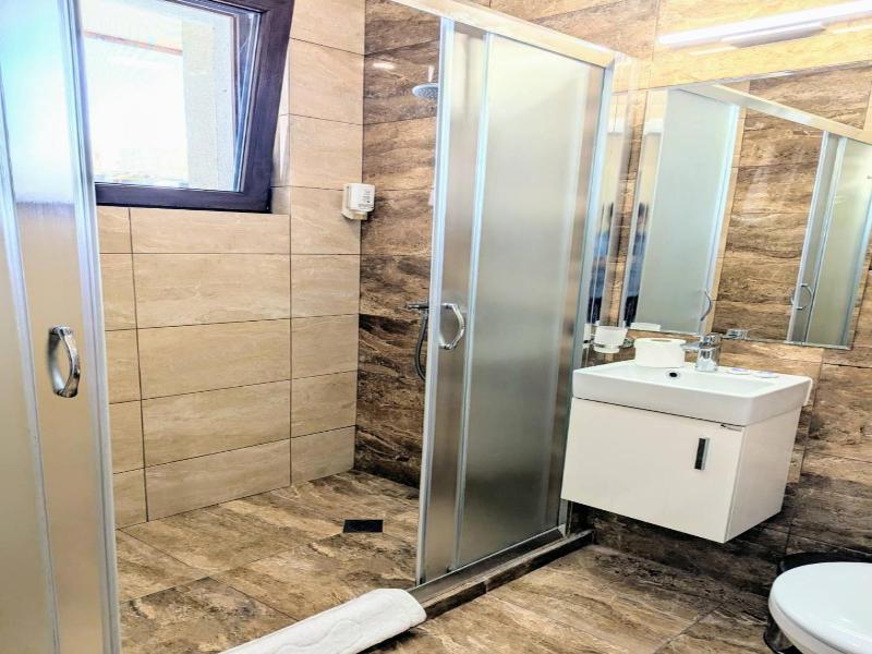 Burgas Beach Resort Apartments image