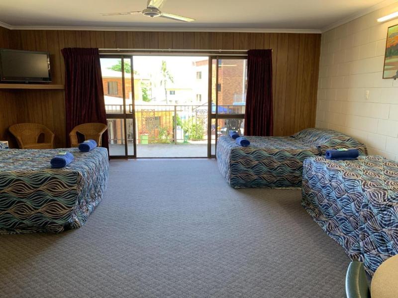Sandpiper Motel