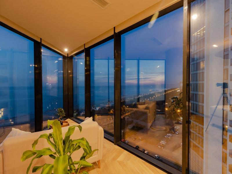 Miramar Luxury Residences image