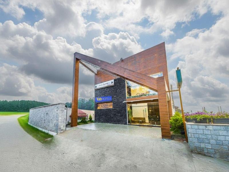 Fabhotel Sholas Residency I image