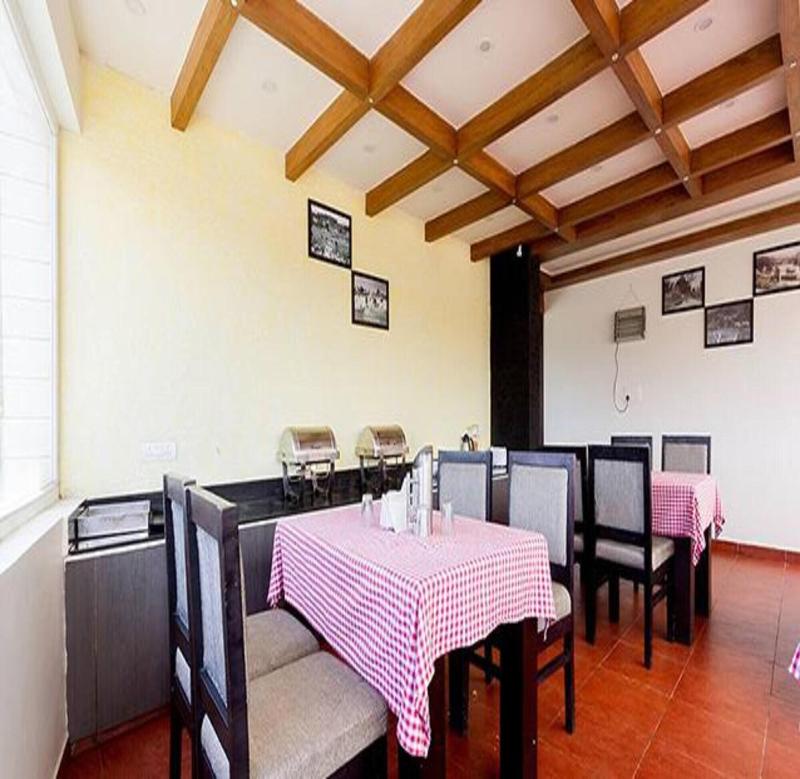 Fabhotel Sholas Residency I image