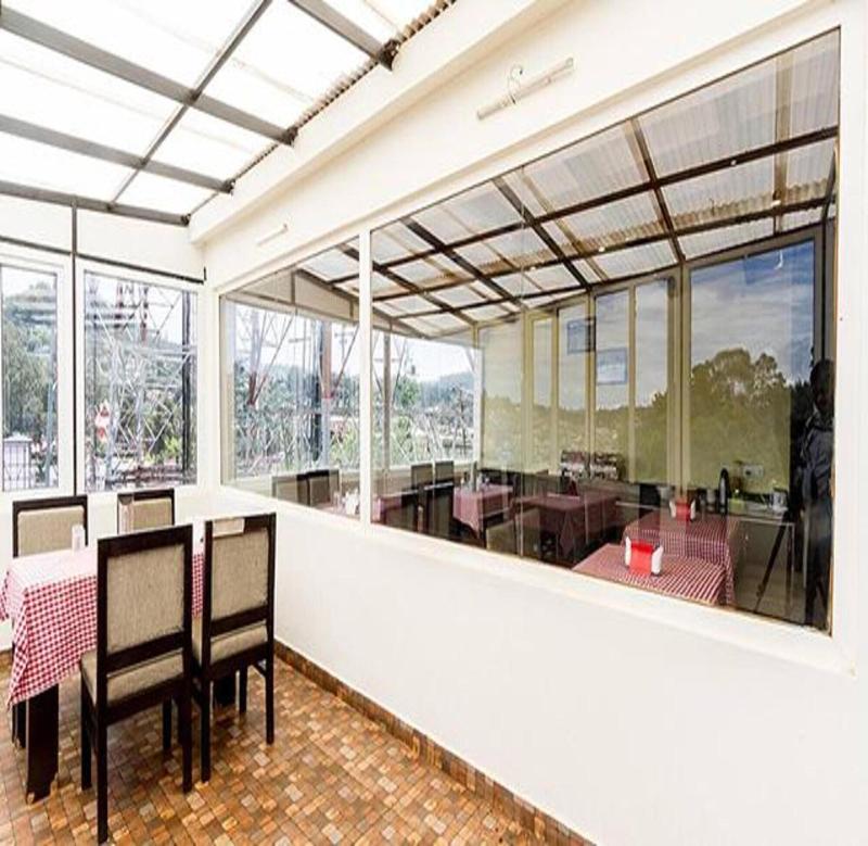 Fabhotel Sholas Residency I image