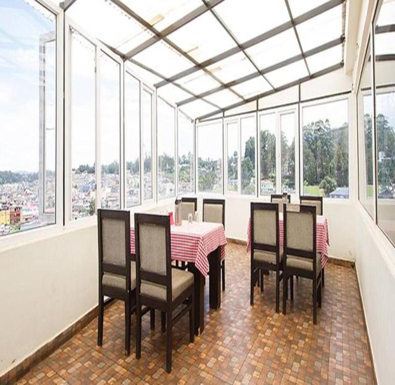 Fabhotel Sholas Residency I image