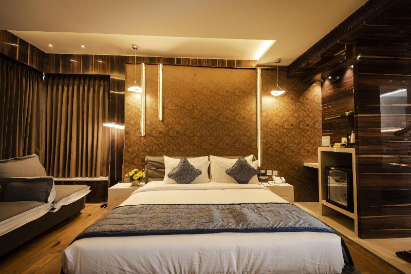 Hotel Park Elanza Coimbatore image