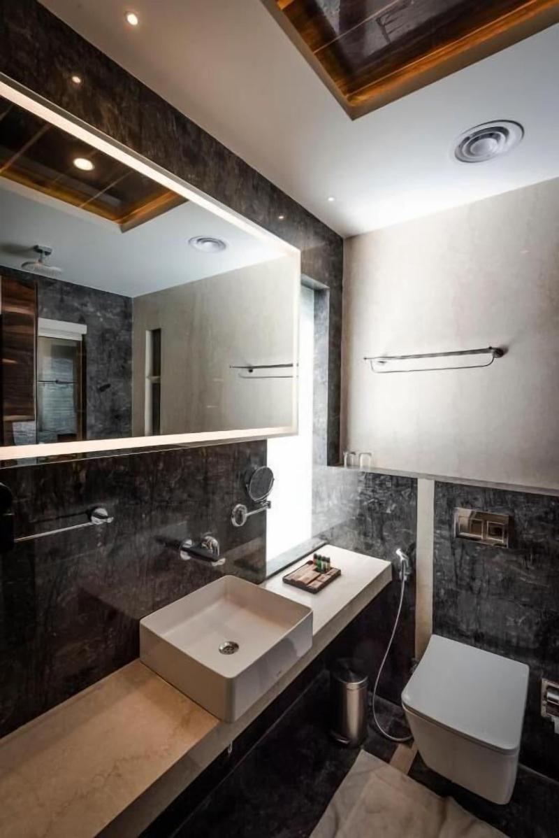 Hotel Park Elanza Coimbatore image