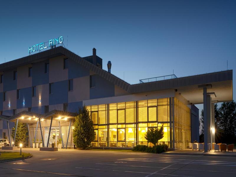 Hotel Ring