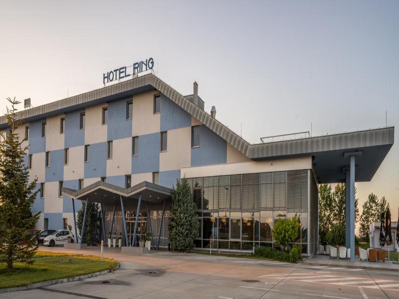 Hotel Ring
