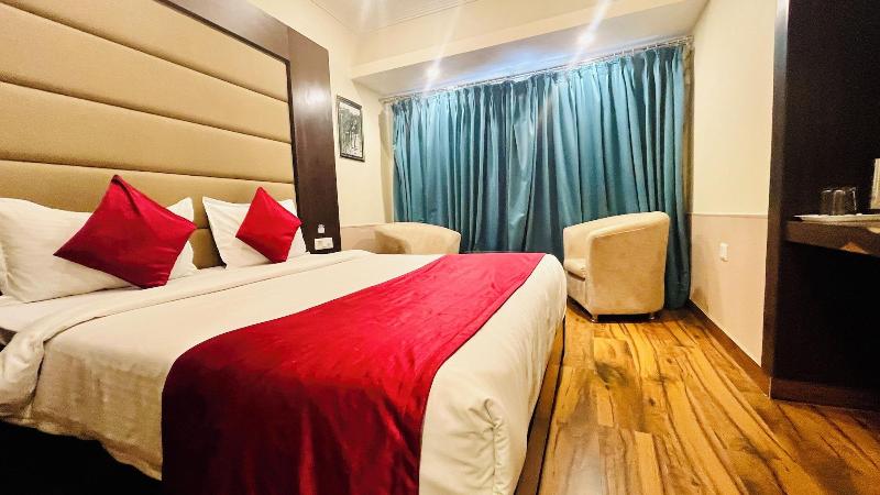 Hotel Himshri By Ovata — general view