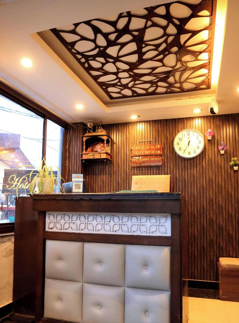 Hotel Himshri By Ovata — general view