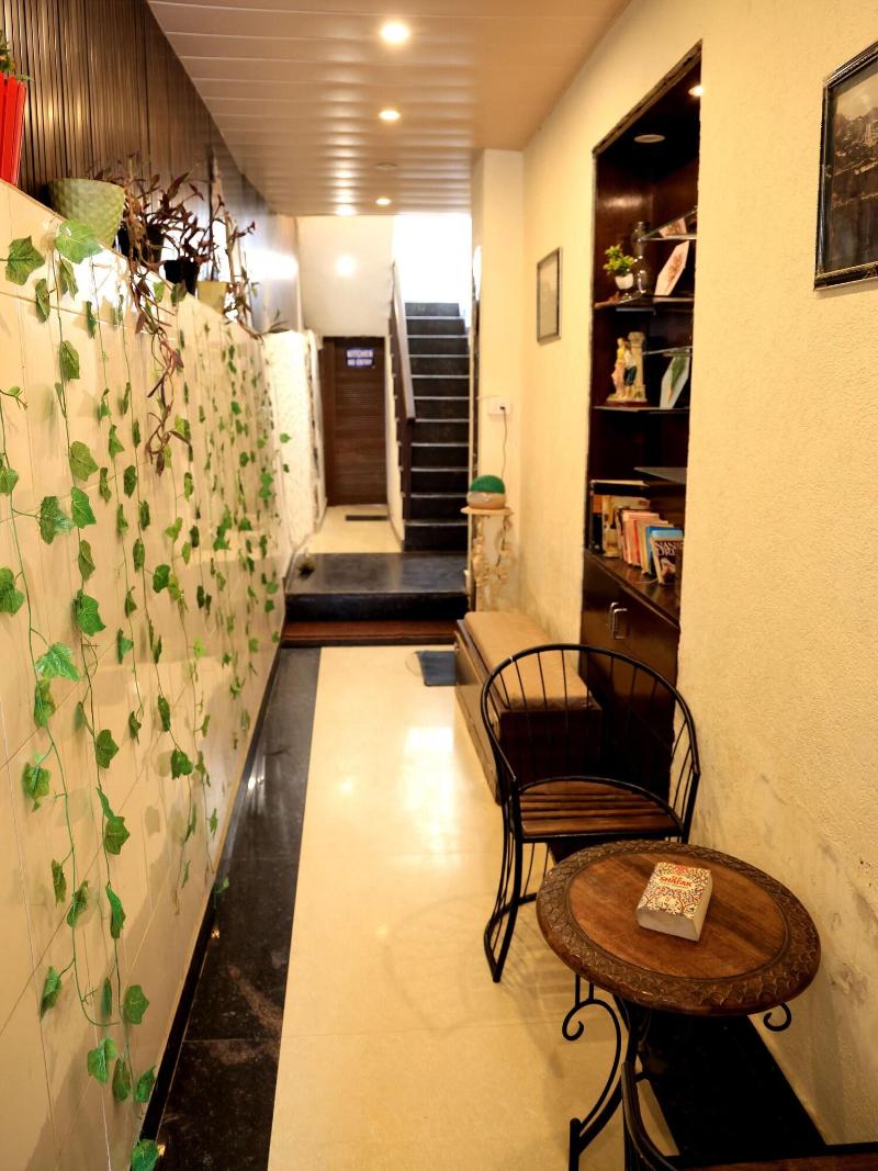 Hotel Himshri By Ovata image