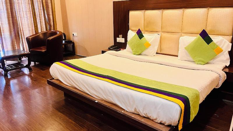Hotel Himshri By Ovata image