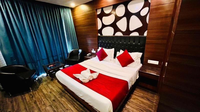 Hotel Himshri By Ovata image