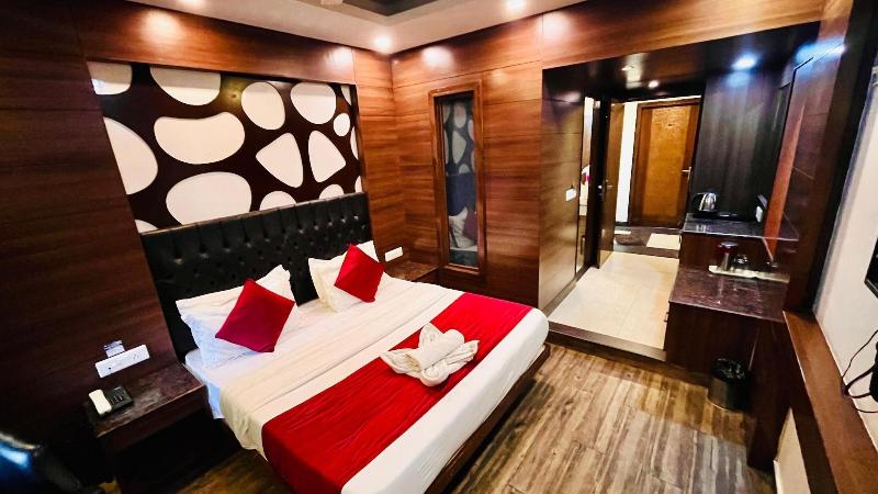 Hotel Himshri By Ovata image