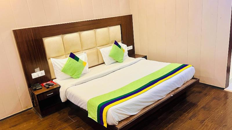 Hotel Himshri By Ovata image