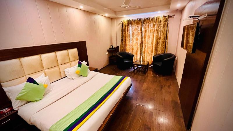Hotel Himshri By Ovata image