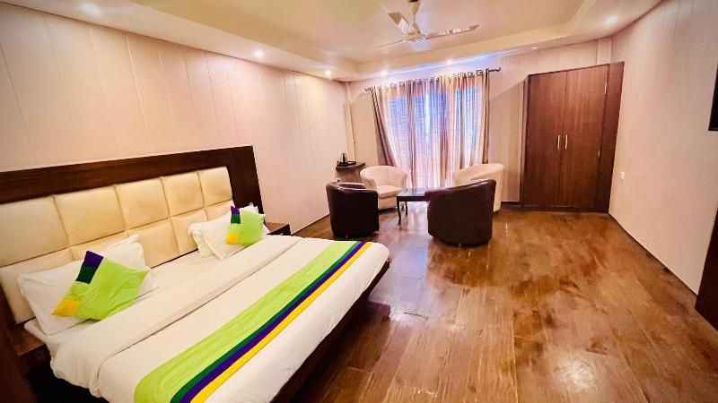 Hotel Himshri By Ovata image