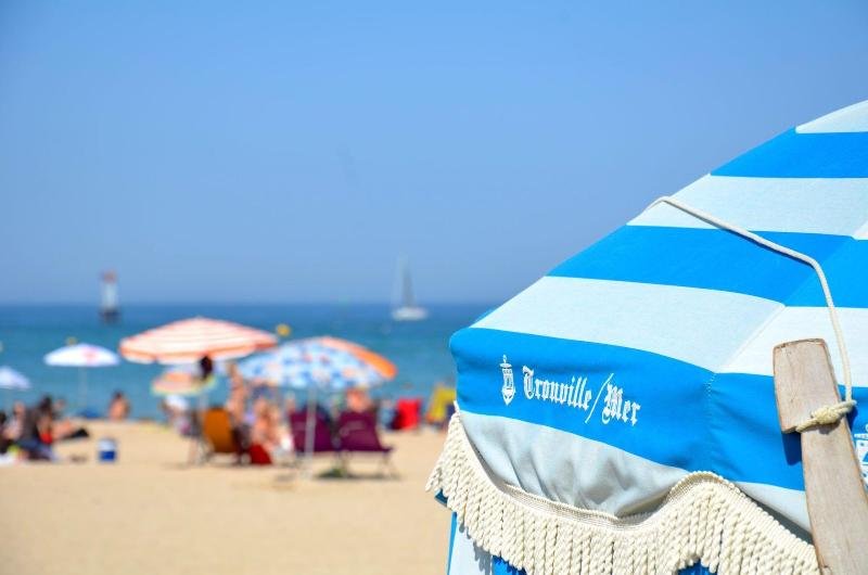 Ha Tel Le Trouville image