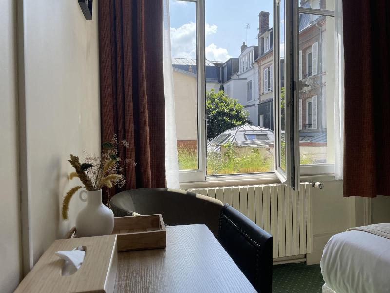 Ha Tel Le Trouville image