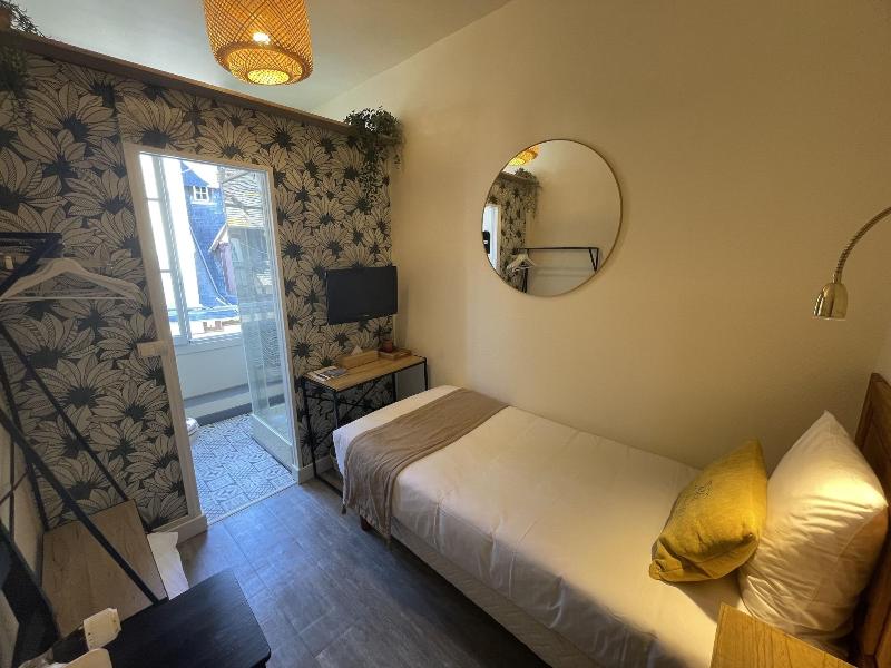 Ha Tel Le Trouville image