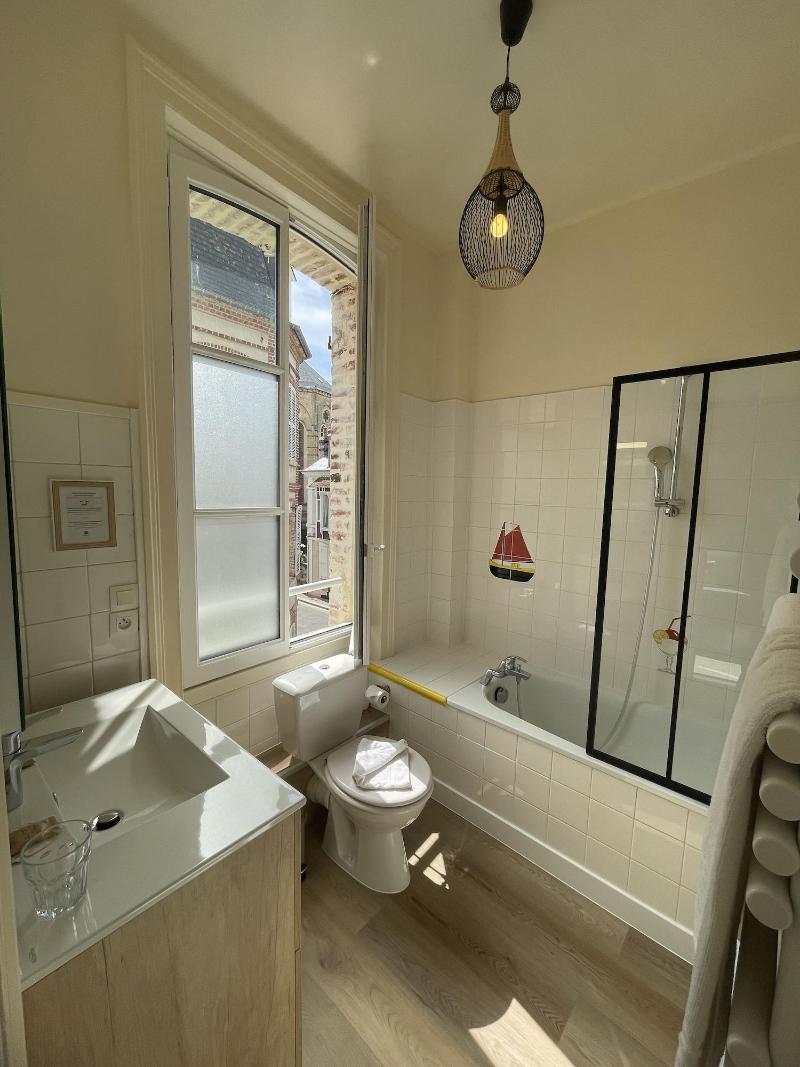 Ha Tel Le Trouville image