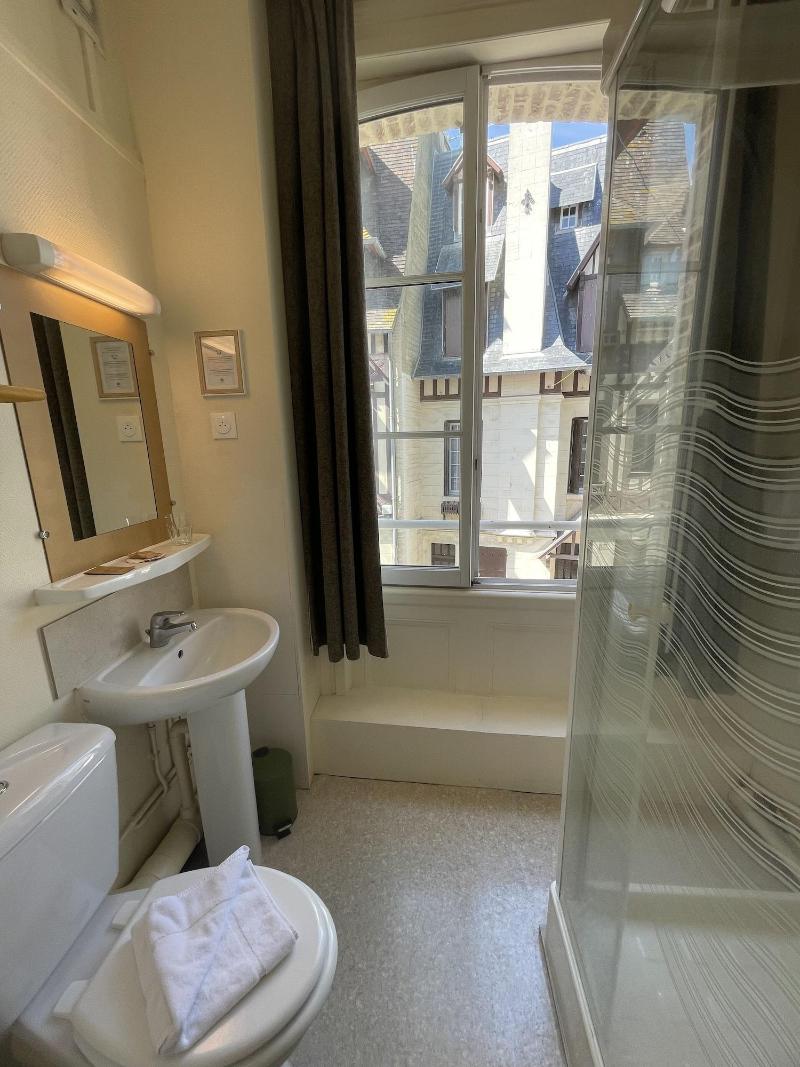 Ha Tel Le Trouville image