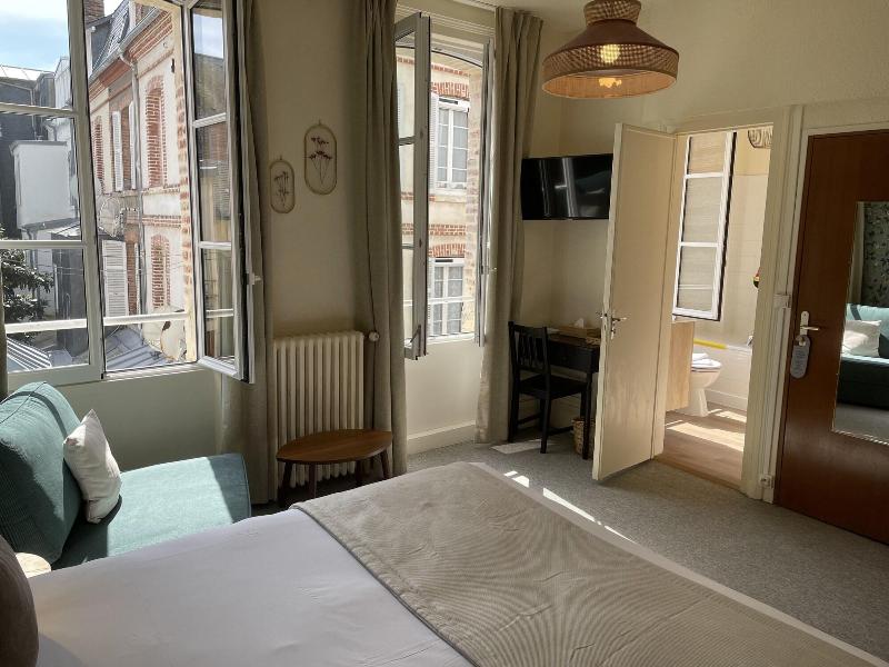 Ha Tel Le Trouville image
