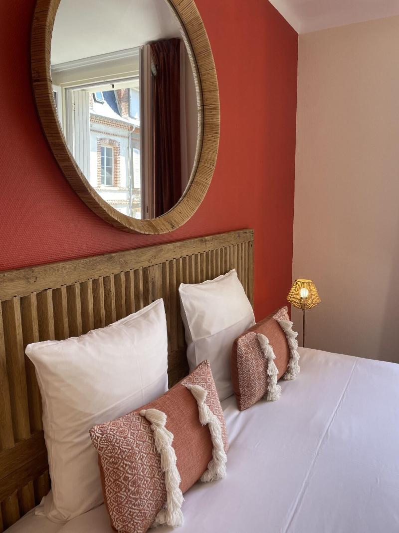 Ha Tel Le Trouville image