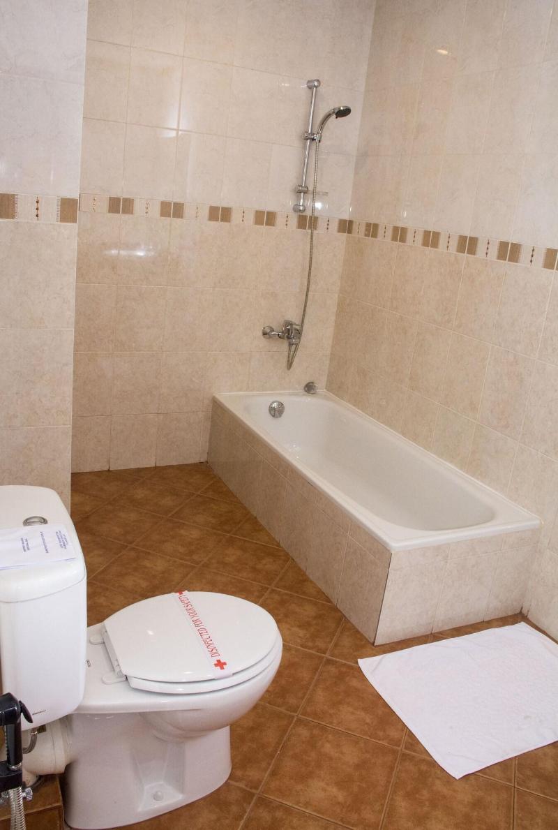 Hotel Lakefield image