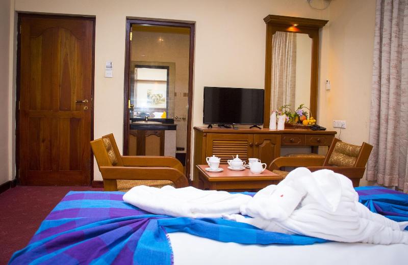 Hotel Lakefield image