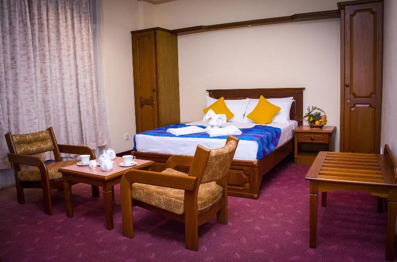 Hotel Lakefield image