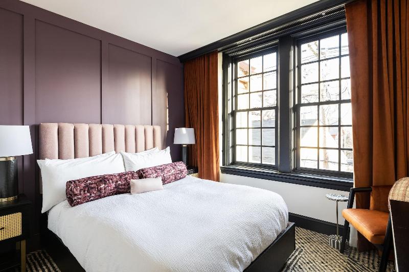 Hotel Thaxter image