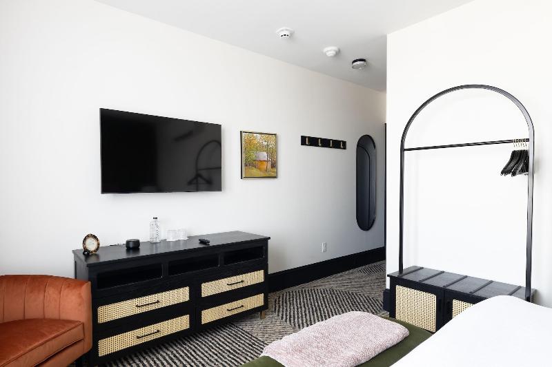 Hotel Thaxter image
